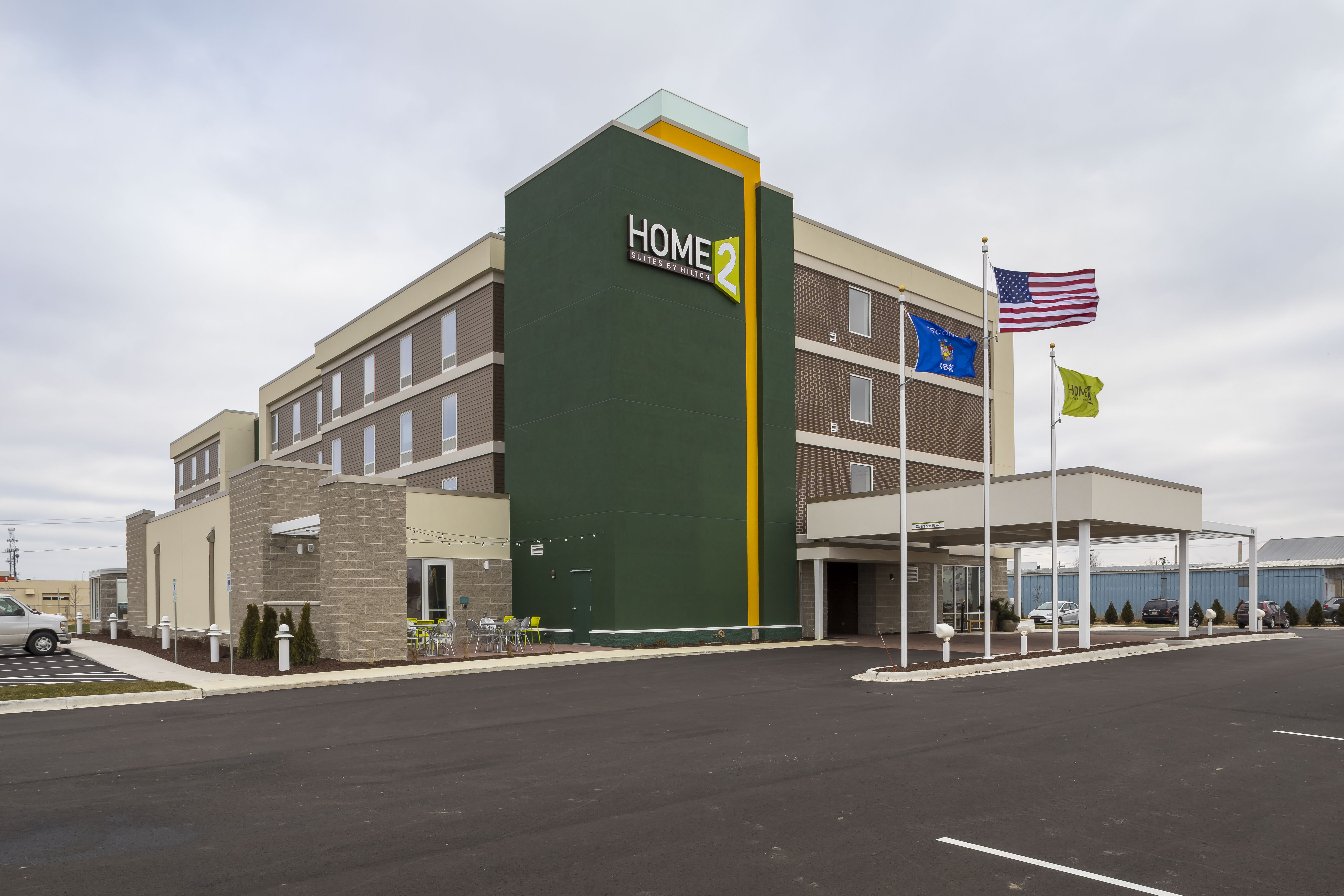 310 Home 2 Green Bay Dec 17